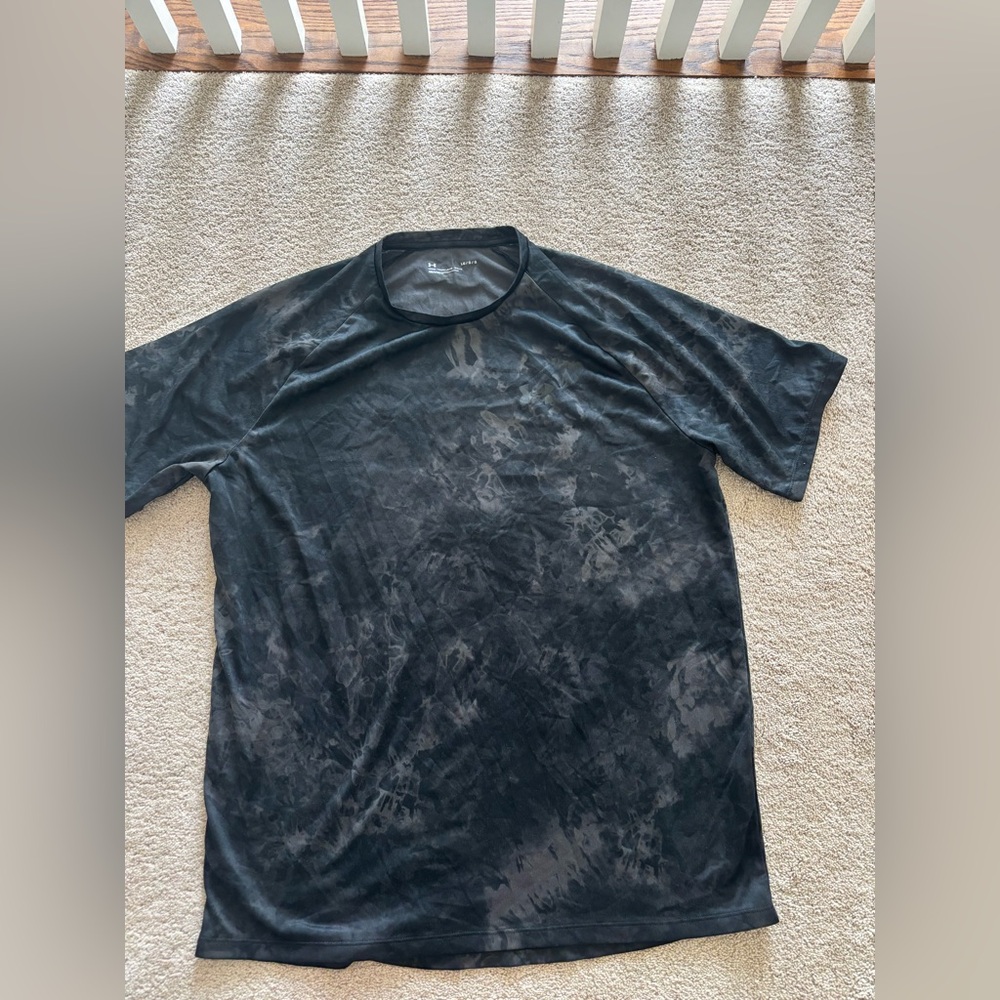 Under Armour Black Short Sleeve Tee Vintage Style